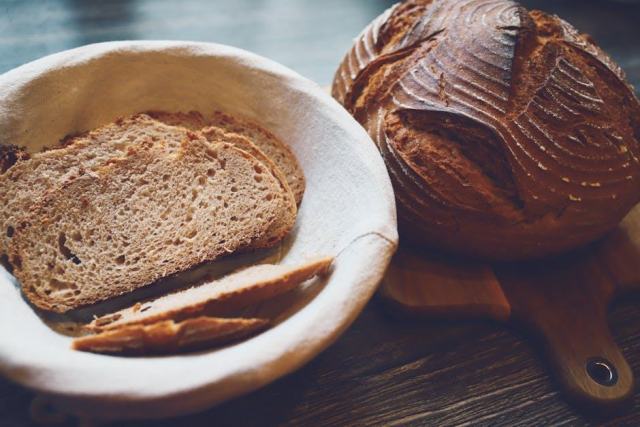Levure boulangère : types, dosages et utilisation en boulangerie maison