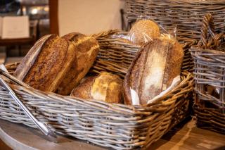 Pain à l'épeautre maison : recette légère et digestive au levain