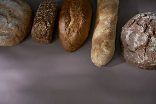 Pain sans gluten : farines, liant et recette maison