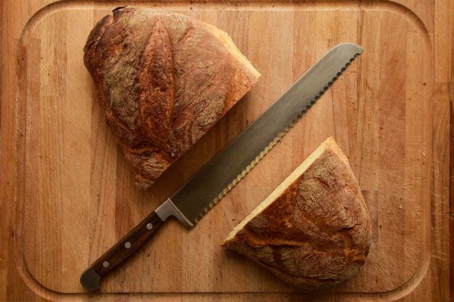Recette baguette maison : techniques de boulanger pour une croûte croustillante Recette baguette maison : techniques de boulanger pour une croûte croustillante
