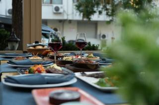 Réussir une soirée antipasti autour d’un Barbaresco italien